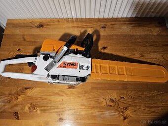 Motorová pila Stihl