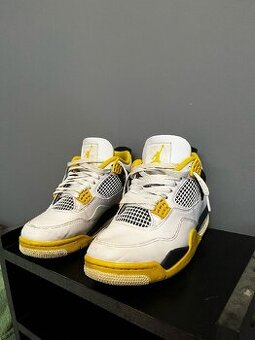 BOTY JORDAN 4
