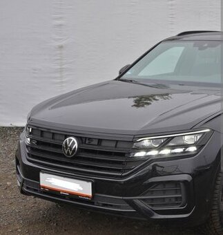 VW Touareg III Touareg 3 RLine maska chladic cierna 760 - 1