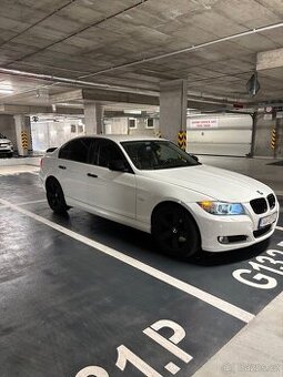 BMW 320D xDrive E90, A/T 6