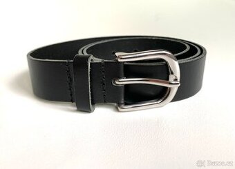 Kožený pásek se stříbrnou přezkou dámský Mango