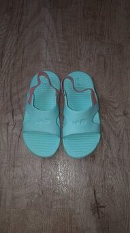 Dětské sandálky k bazénu vel. 27-28