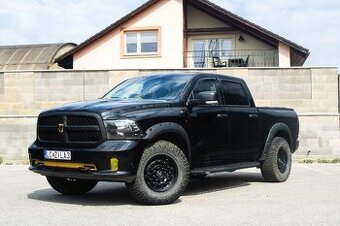 Dodge RAM 1500 5.7 HEMI