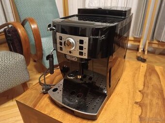 DeLonghi ECAM 22.115.B Magnifica S