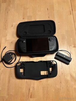 Steam Deck 256GB – jako nový, 1TB karta + dock ZDARMA