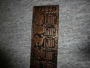 NÁSTĚNNÝ RETRO KALENDÁŘ