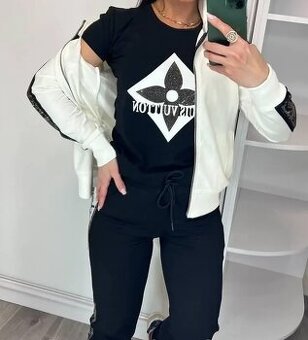 louis vuitton souprava.