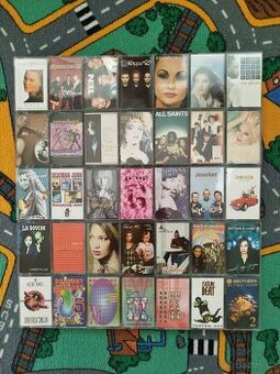 Sbírka originálních kazet z 90. let