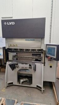 Moderní ohraňovací lis LVD DYNA-PRESS 24/12 PLUS