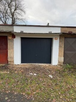 Velká garáž 21 m² – po rekonstrukci – nová vrata Hörmann