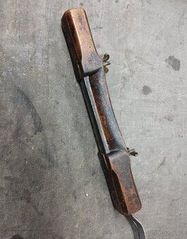 Přípravek na štípání kůže