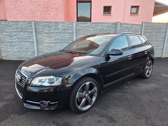 AUDI A3 1.8 TFSI QUATTRO SPORTBACK PLNÝ SERVIS AUDI + CEBIA