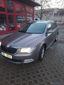 ŠKODA SUPERB 2.0 TDI combi