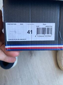 Krásné luxusní originál boty Tommy Hilfiger vel.40/41