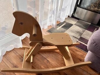 Houpací koník Roba