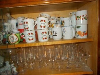 Skleničky, hrnky levně