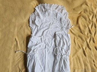 Novorozenecká bílá krajková zavinovačka péřová vložka