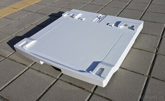 Mezikus mezi pračku a sušičku, typ AEG SKP 11