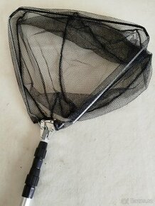 TELESKOPICKÝ RYBÁŘSKÝ PODBĚRÁK 40 x 40 cm