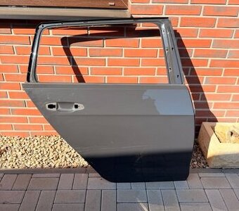 Pravé zadní dveře Golf 7