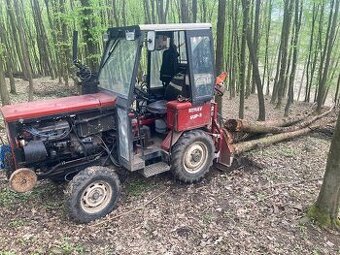 Malotraktor s navijakem