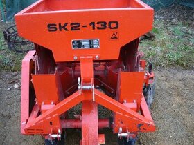 Koupím za malotraktor- sazeč brambor SK2-130 výroba - 1
