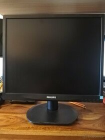Monitory 4:3, Philips a Samsung - 1
