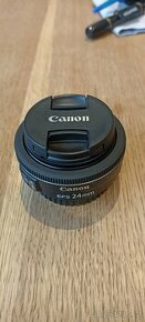Objektiv Canon Lens EF-S 24 mm 1:28 STM