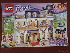 LEGO Friends 41101 Hotel Grand v městečku Heartlake - 1