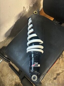 Zrepasovaný tlumič na ktm 790 adventure