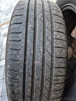 Pneu Nokian 215/65 r16 98V