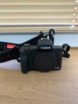 Canon M50 + 3 objektivy + adaptér – komplet set
