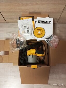 Ruční řezačka obkladů DeWALT DWC410 nepoužíté.