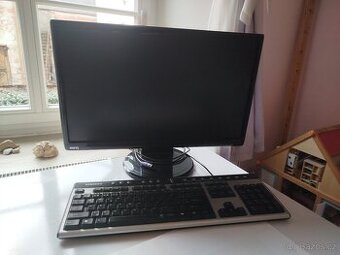 Monitor + klavesnice