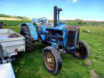 Zetor super 35, platné doklady, řemenice, veterán