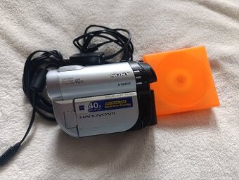 Videokamera Sony DCR-DVD110 (čtěte popis)