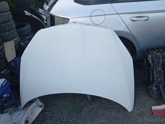 Škoda Fabia II Roomster přední kapota lift