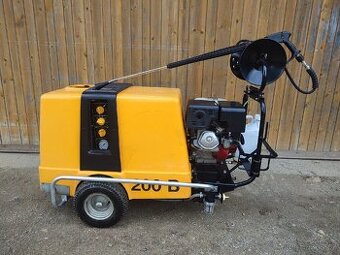 Teplovodní vysokotlaký čistič motorový CS1020PE