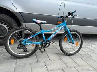 Dívčí kolo Rock Machine