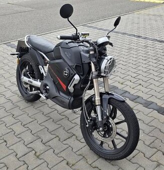 Elektro motorka Super Soco TC Max 2022