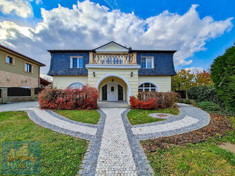 Pronájem luxusního rodinného domu 7+kk (360 m2), Praha 6 - N - 1