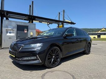 Superb 1.4 TSI iV 160kW DSG ACC Kůže 4/2021 92 380 km DPH