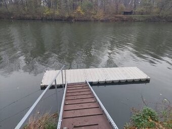 Plovoucí přístavní molo
