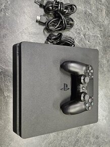 Konzole PLAYSTATION 4