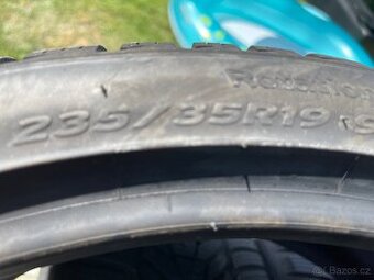 235/35 r19 hankook zimní