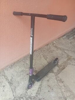 custom freestyle koloběžka značek ethnic a skoot