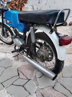 Jawa A23 mustang
