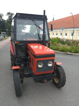 Traktor Zetor 5211