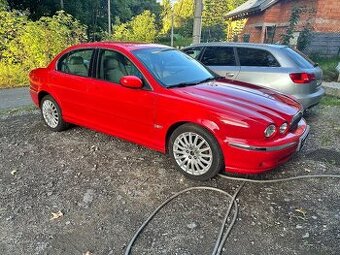 Jaguar X-Type 2.5 V6 144kw 4X4 manuál 2002/154xxx/po servisu