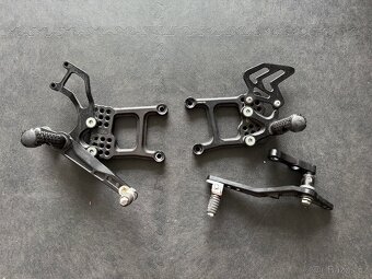 Yamaha R1 RN 65 - racing náhradní díly